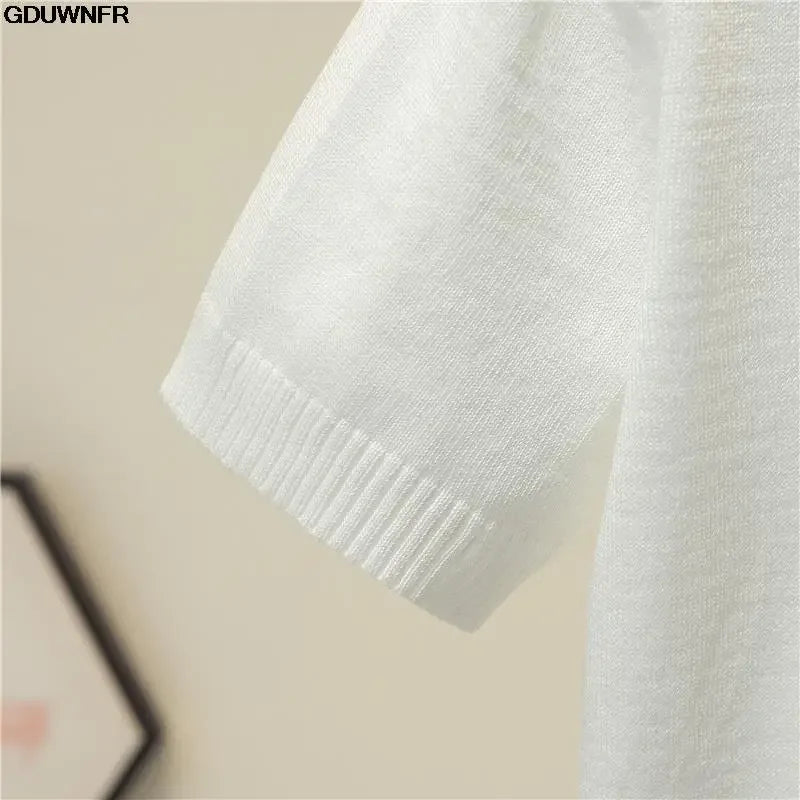 سترة نسائية محبوكة بأكمام قصيرة