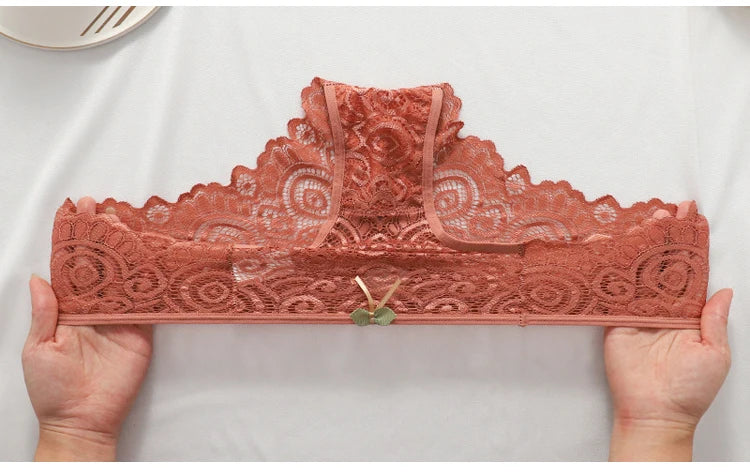 حمالة صدر نسائية من الحرير والساتان