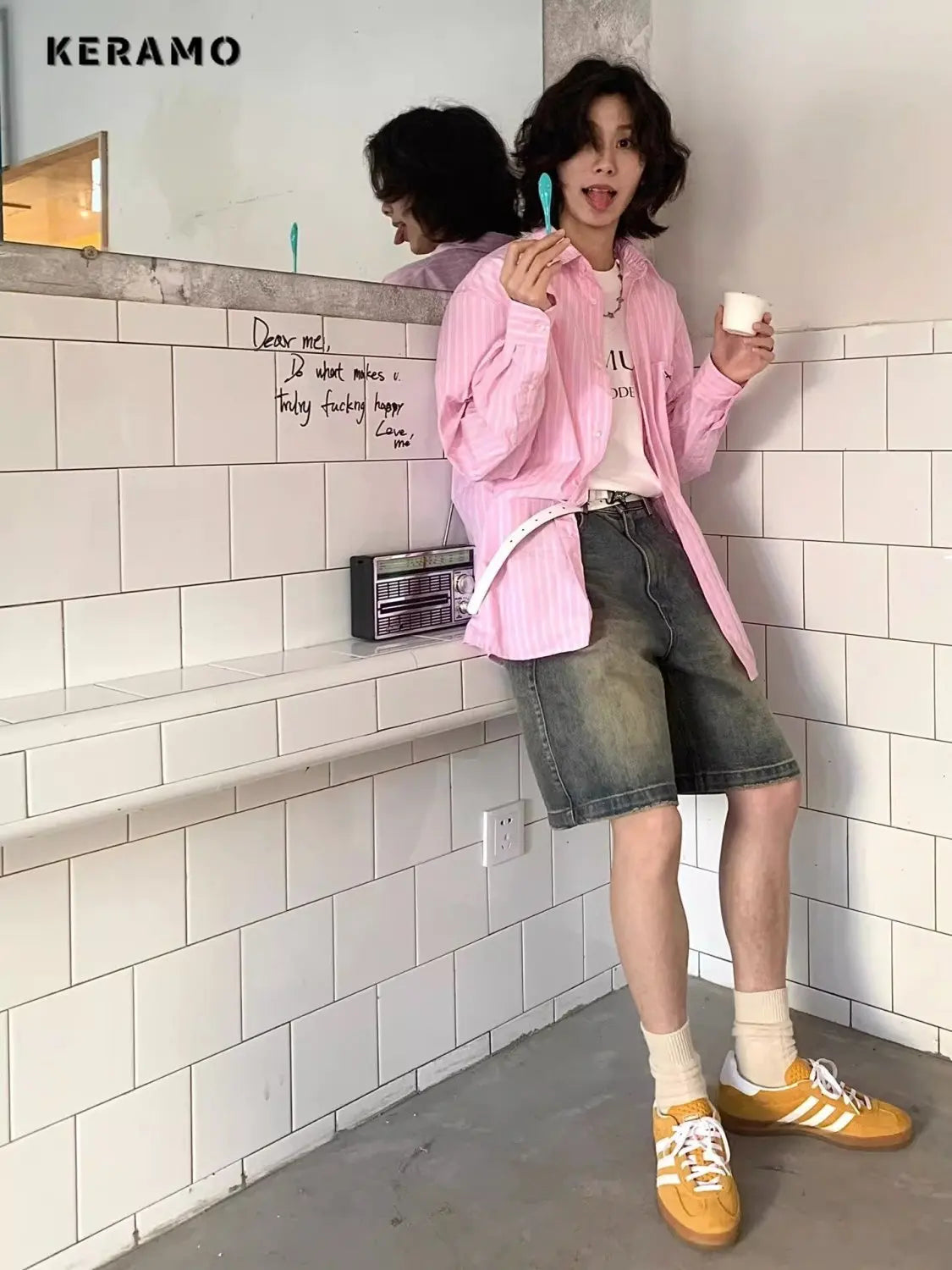 GrungeKnee™ – Vintage Y2K Knee-Length Shorts (High Waist, Emo Streetwear)