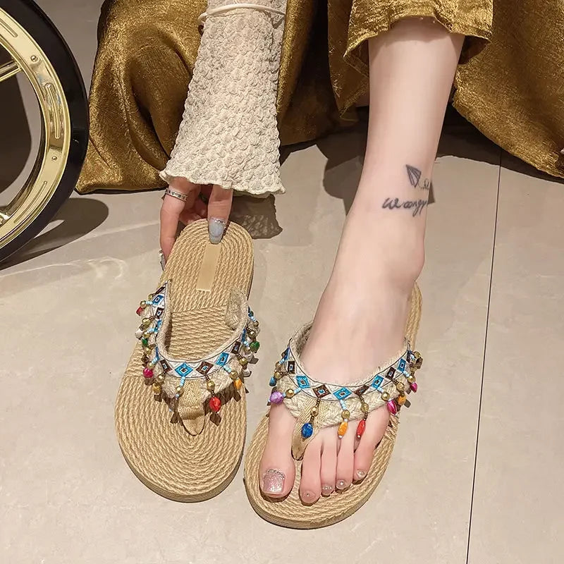 صنادل شاطئ نسائية بكعب منخفض ومضادة للانزلاق