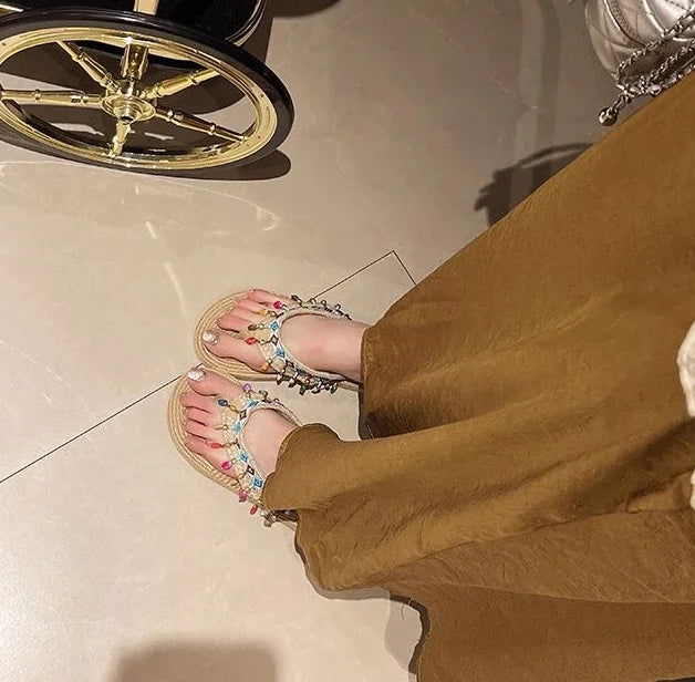 صنادل شاطئ نسائية بكعب منخفض ومضادة للانزلاق