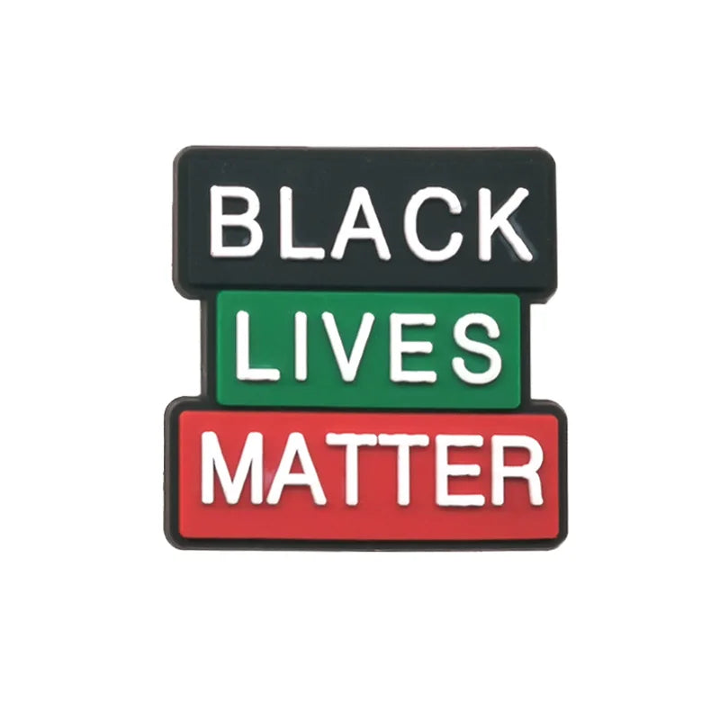 سحر الأحذية النسائية العصرية على شكل مسدس