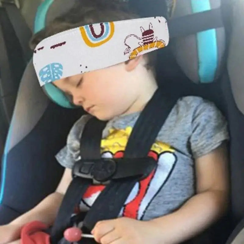 Child sleeping in car seat with Q81A Kids Travel Neck Guard for comfort and support.