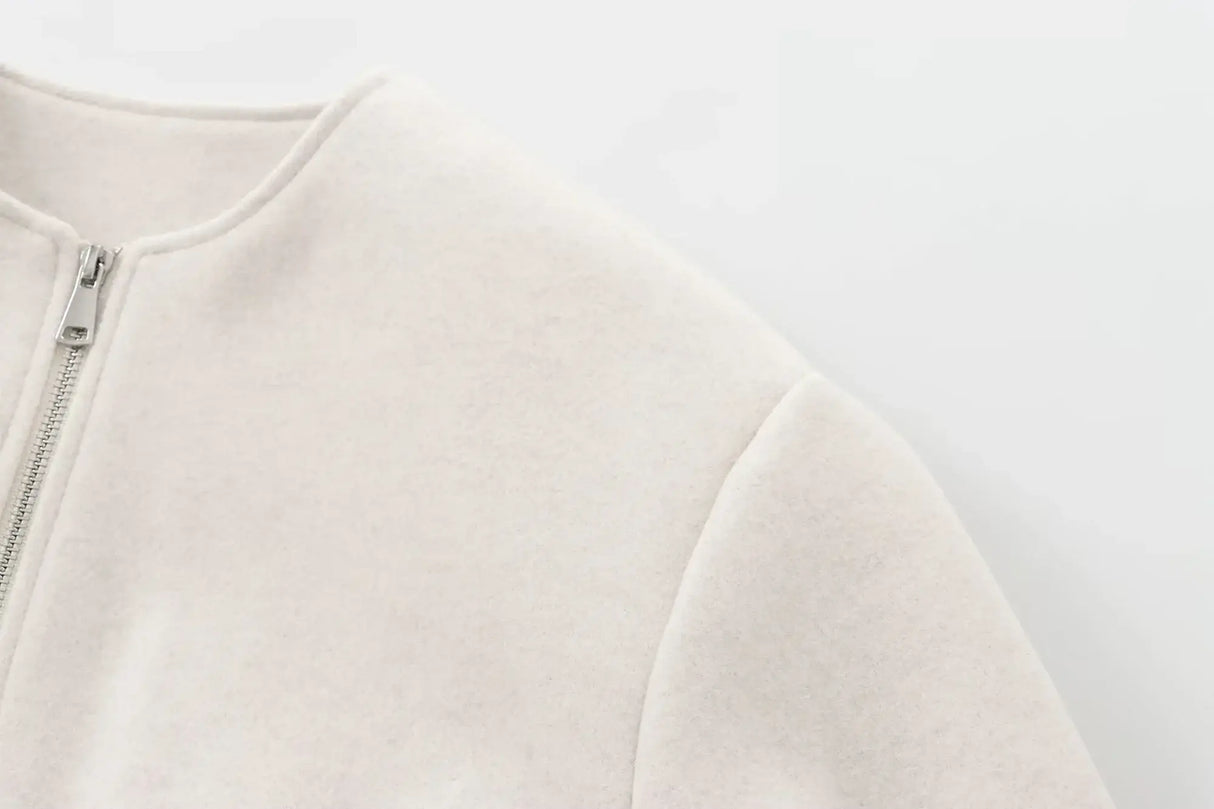 سترة بومبر نسائية قصيرة