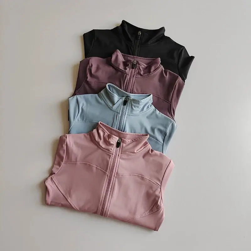 كارديجان رياضي نسائي بقصّة Slim Fit