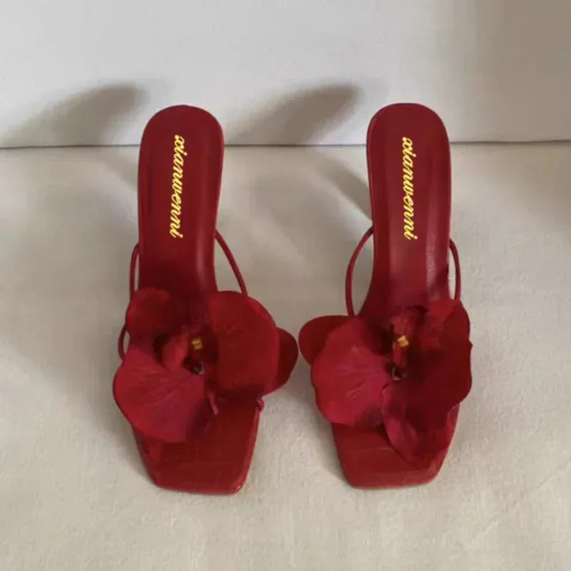 Women’s Elegant Flower Design Fashion Slippers