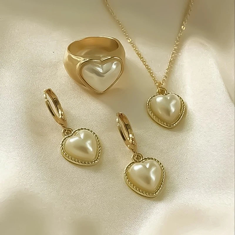 Women’s Round Pearl 3-Piece Jewelry Set