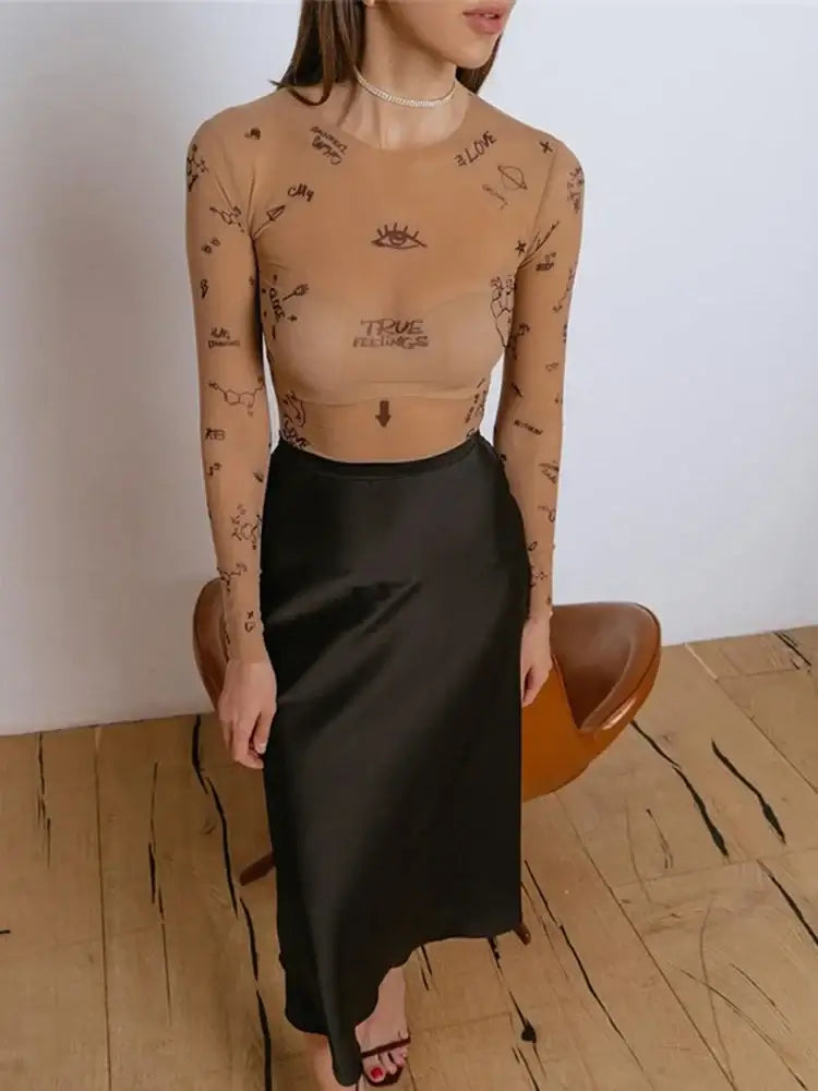 بدلة جسم نسائية مطبوعة بأكمام طويلة ونحيفة