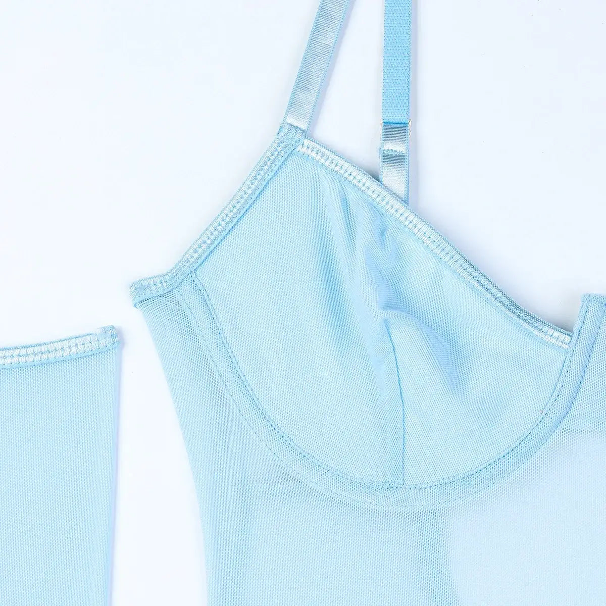 جمبسوت نسائي شبكي مع حمالة صدر