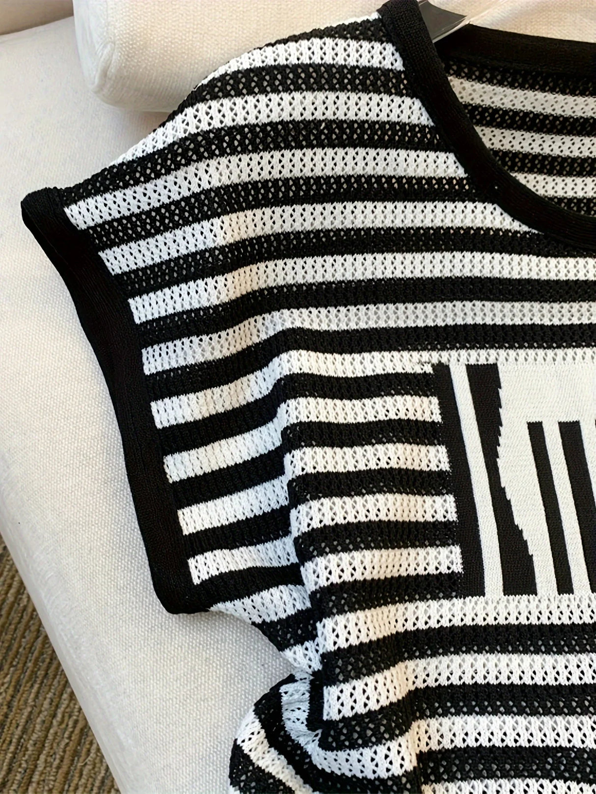 Women's Striped O-Neck Crop Sweater