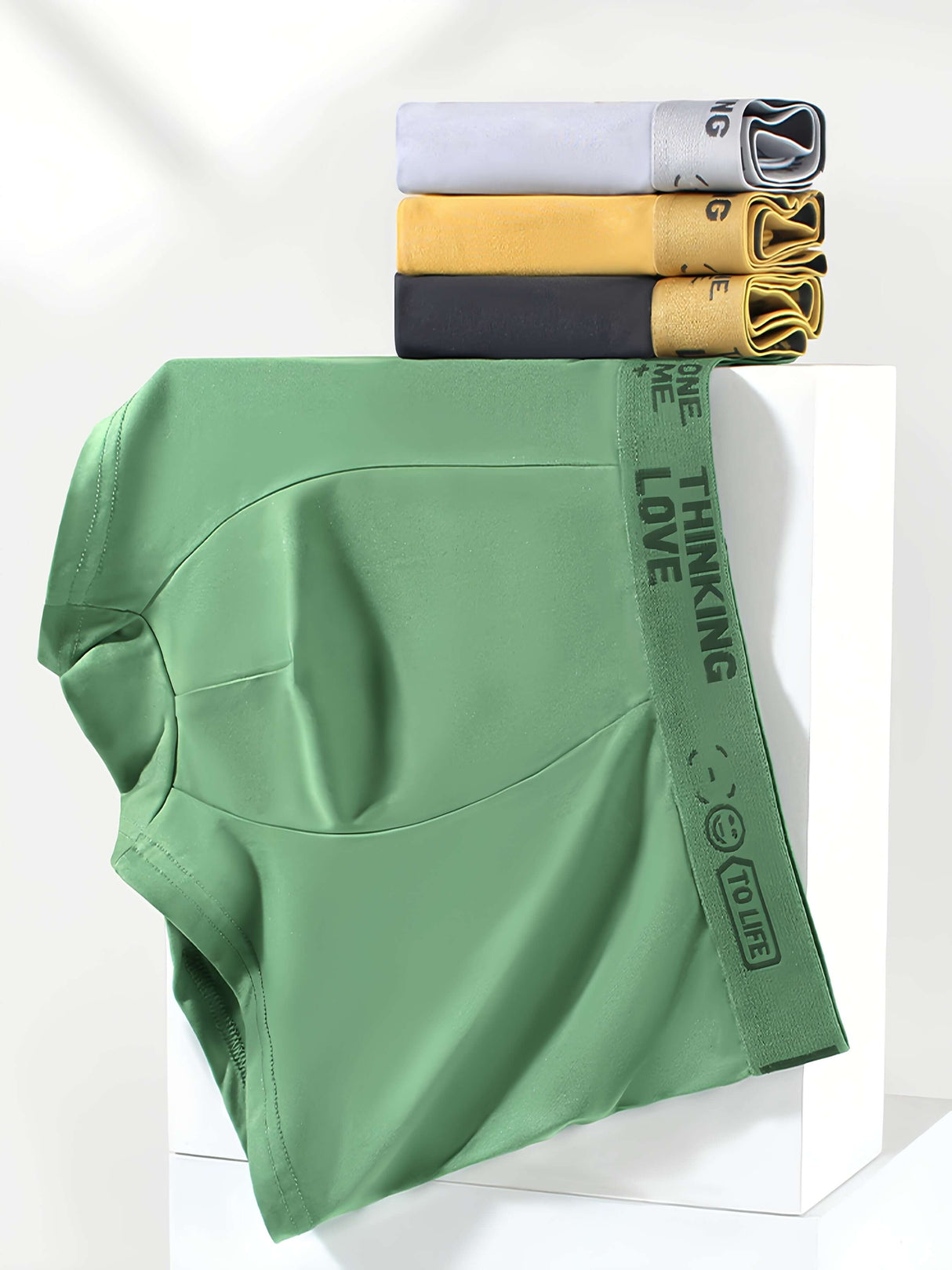 ملابس داخلية رجالية مطبوعة بقصّة مسطحة