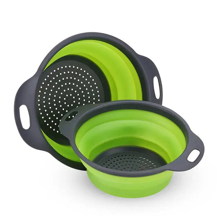 Eco-friendly silicone fruit and vegetable cleaning basket, collapsible colander for easy washing and draining.