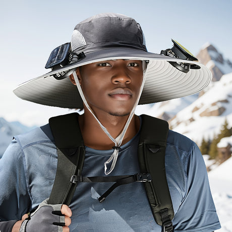 Man wearing a sporty men's sun hat with solar fans, perfect for outdoor activities and protection from the sun.