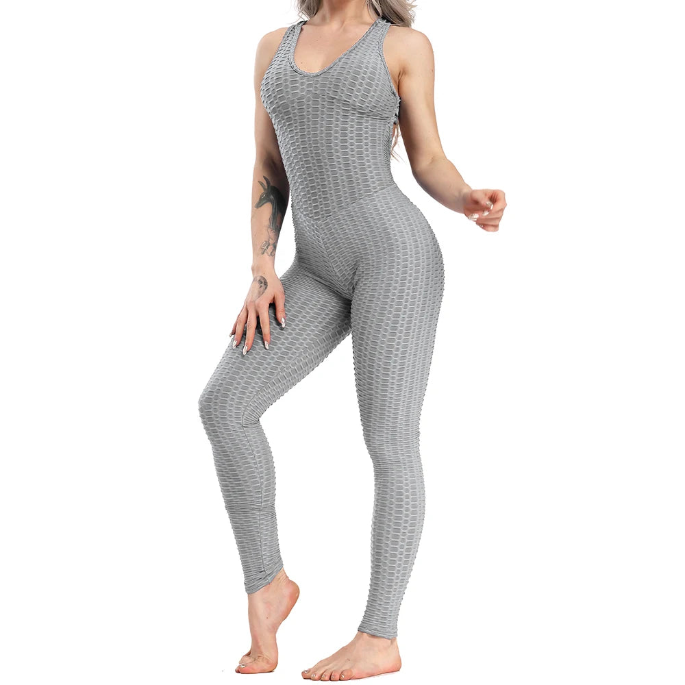 GymHalo™ – Backless Halter Skinny Jumpsuit (Fitness-Focused, Breathable & Bold)