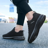 AeroMesh Running Sneakers