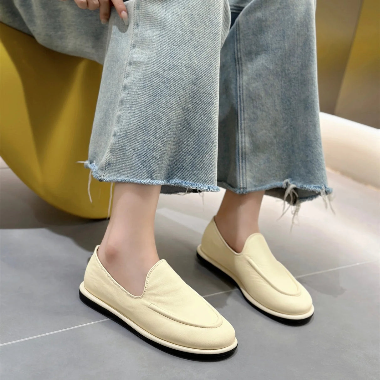 Women’s Slingback Buckle Pointed Toe Flats