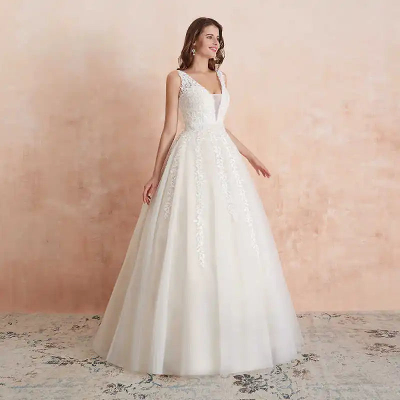 Women's Lace Applique Ball Gown