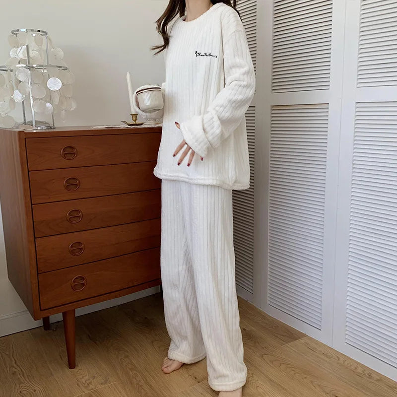 Women's Fleece Pajama Set