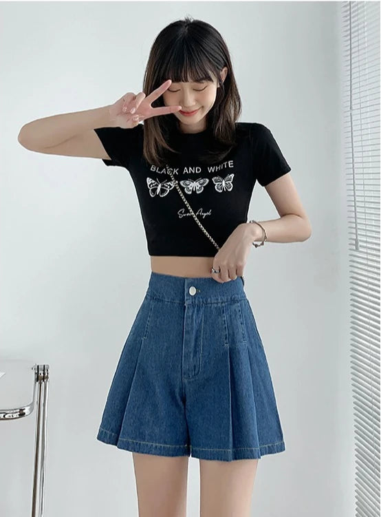 Women's Loose Pleated Denim Shorts