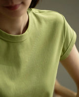 تي شيرت نسائي بطبعة ملونة