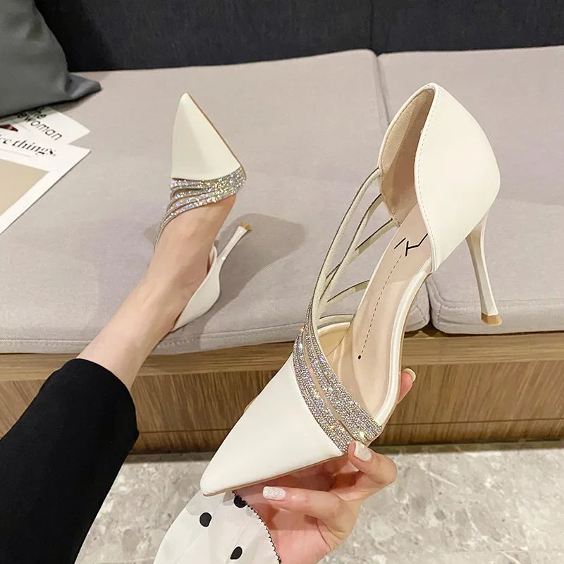 Autumn Evening Party Pumps – Nude, Black & Gold 2025