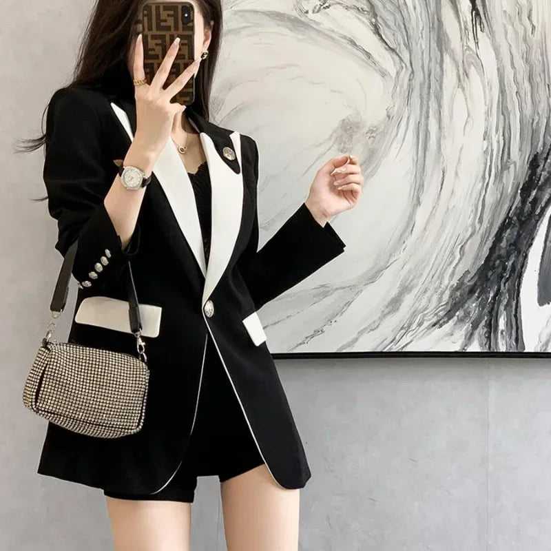 ColorFold™ – Long Tailored Blazer (Colorblock Elegance, On-Sale Collection)