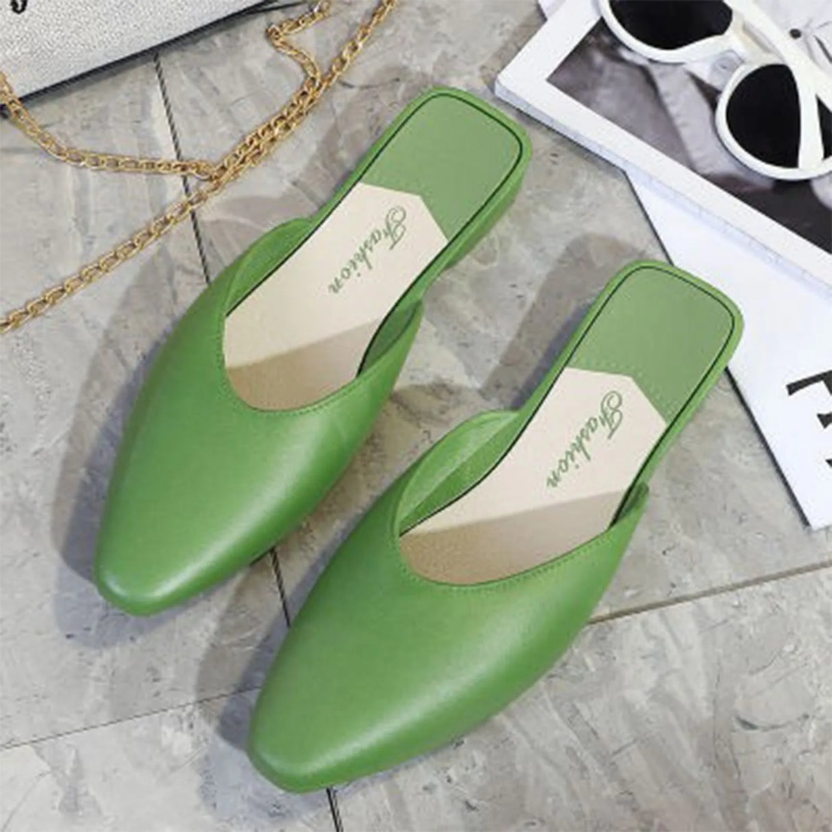 Women’s Closed Toe Fashion Flat Slippers