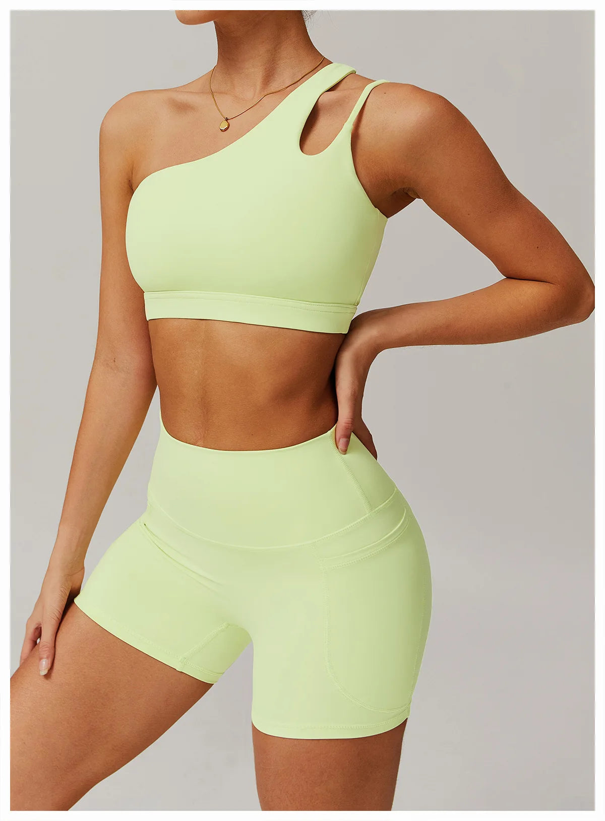 Women Oblique Shoulder Sports Bra