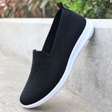 Old Beijing Women’s Cloth Shoes Soft Sole Flats