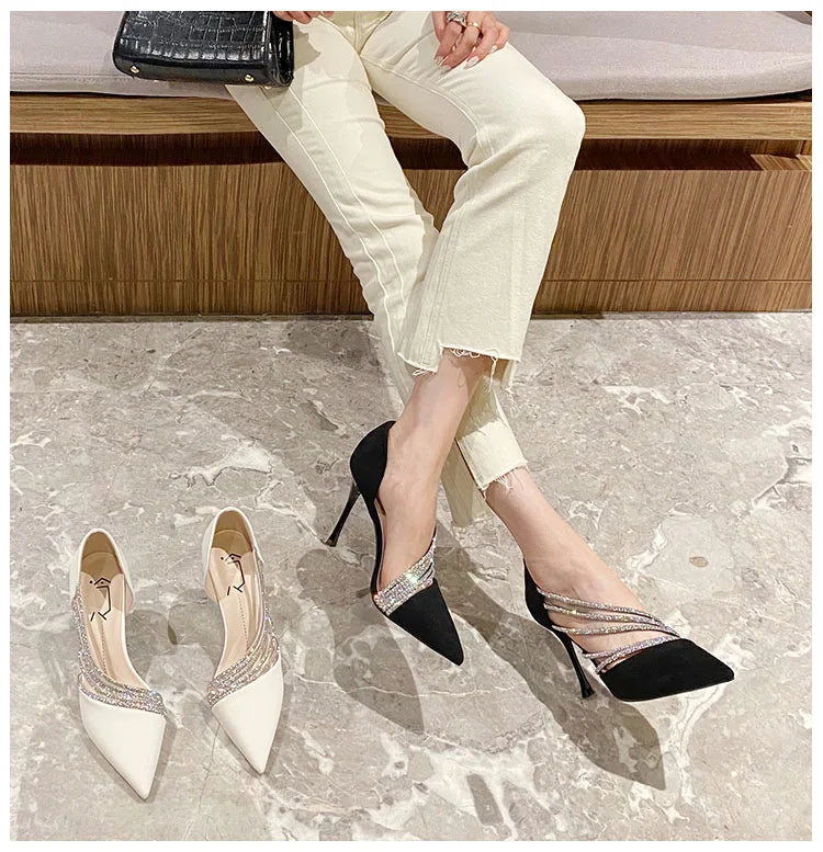 Autumn Evening Party Pumps – Nude, Black & Gold 2025
