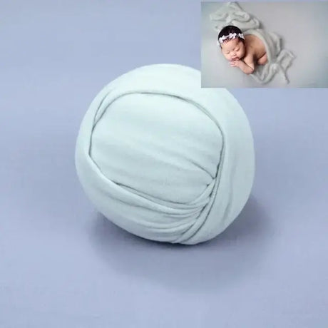 Solid polyester blanket backdrops for newborn photo shoots, ideal for unisex babies aged 0-1 year.