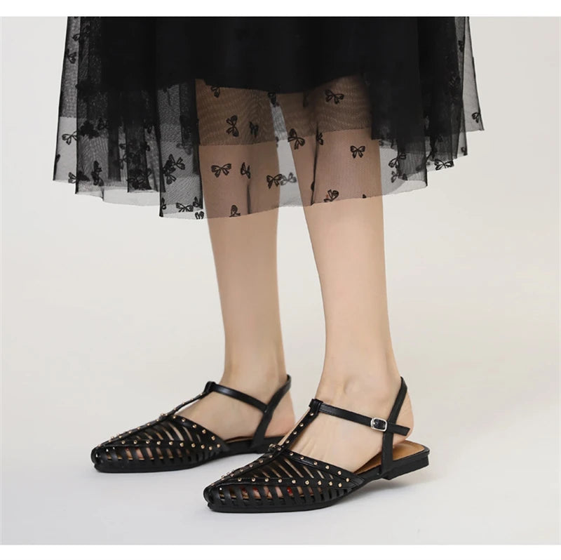 Women’s Pointed Toe Flat Roman Sandals