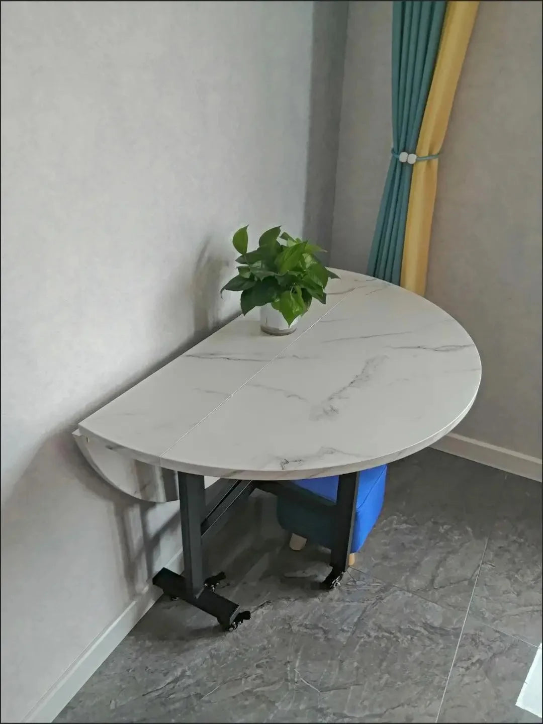 Foldable Round Dining Table