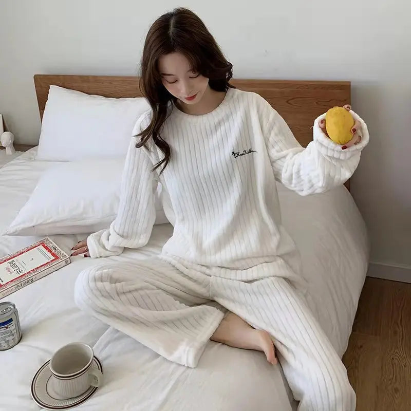 Women's Fleece Pajama Set