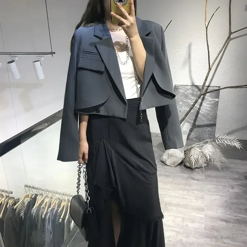 Cropique™ – Youthful Crop Blazer (Korean Style, Short Cut, Bold Look)