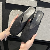 Women Closed Toe Mules