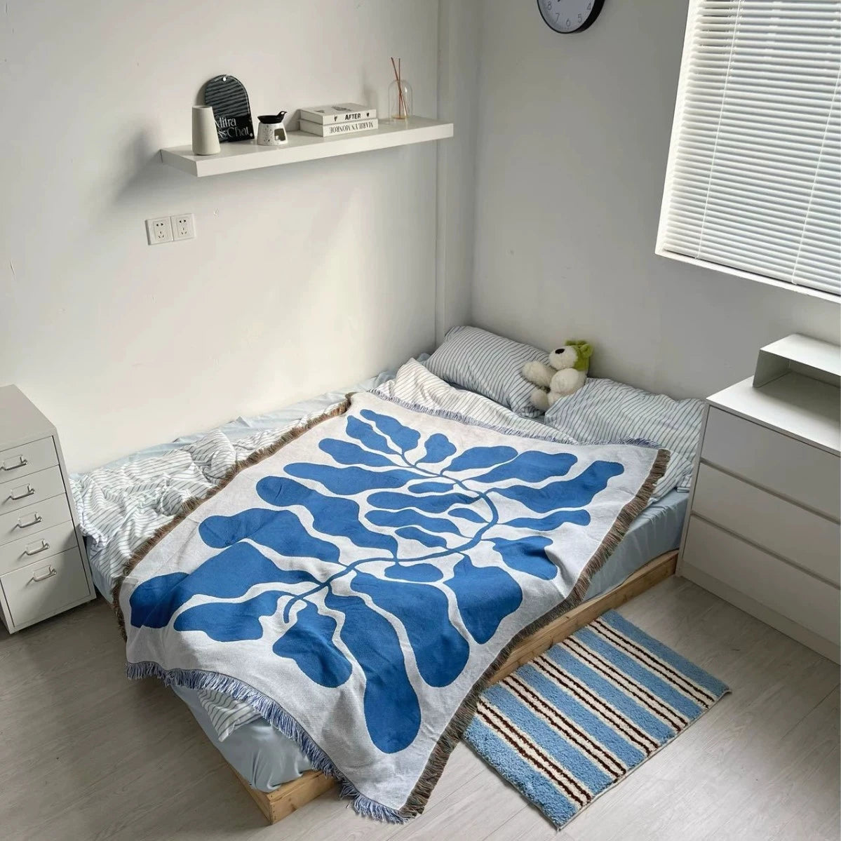 England Blue Sofa Blanket