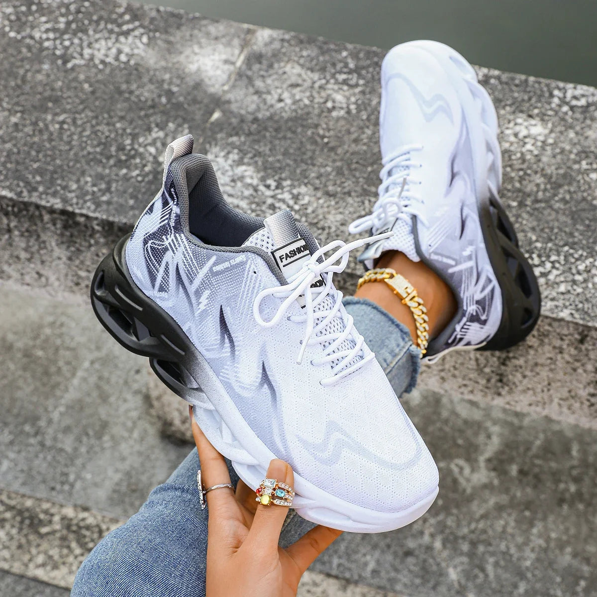 Women's Lightweight Outdoor Running Sneakers