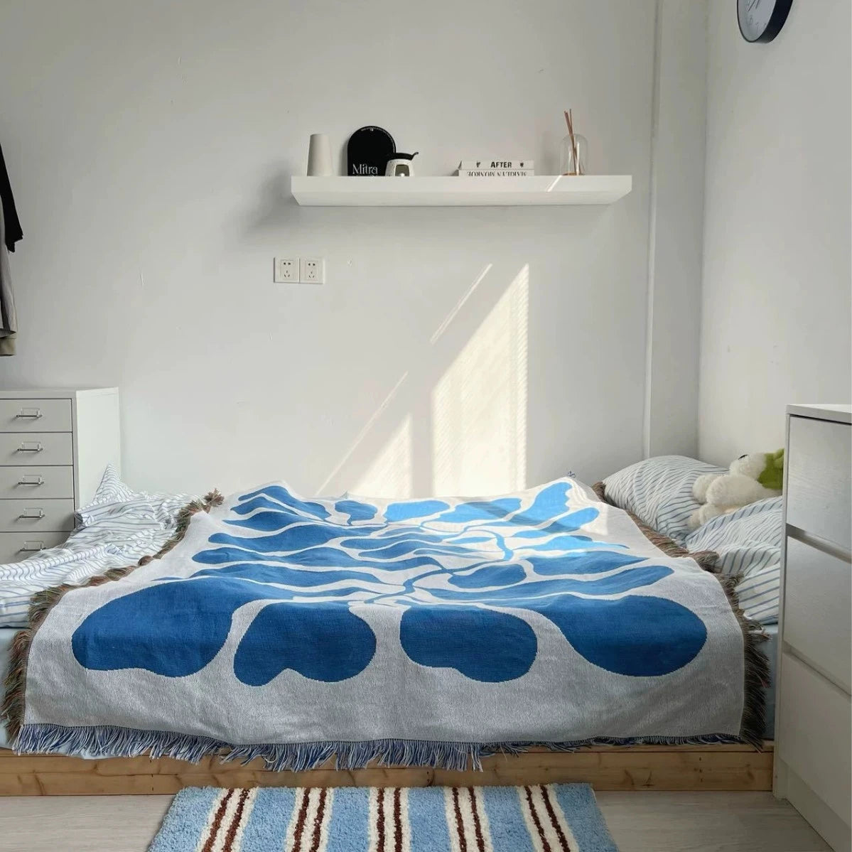 England Blue Sofa Blanket