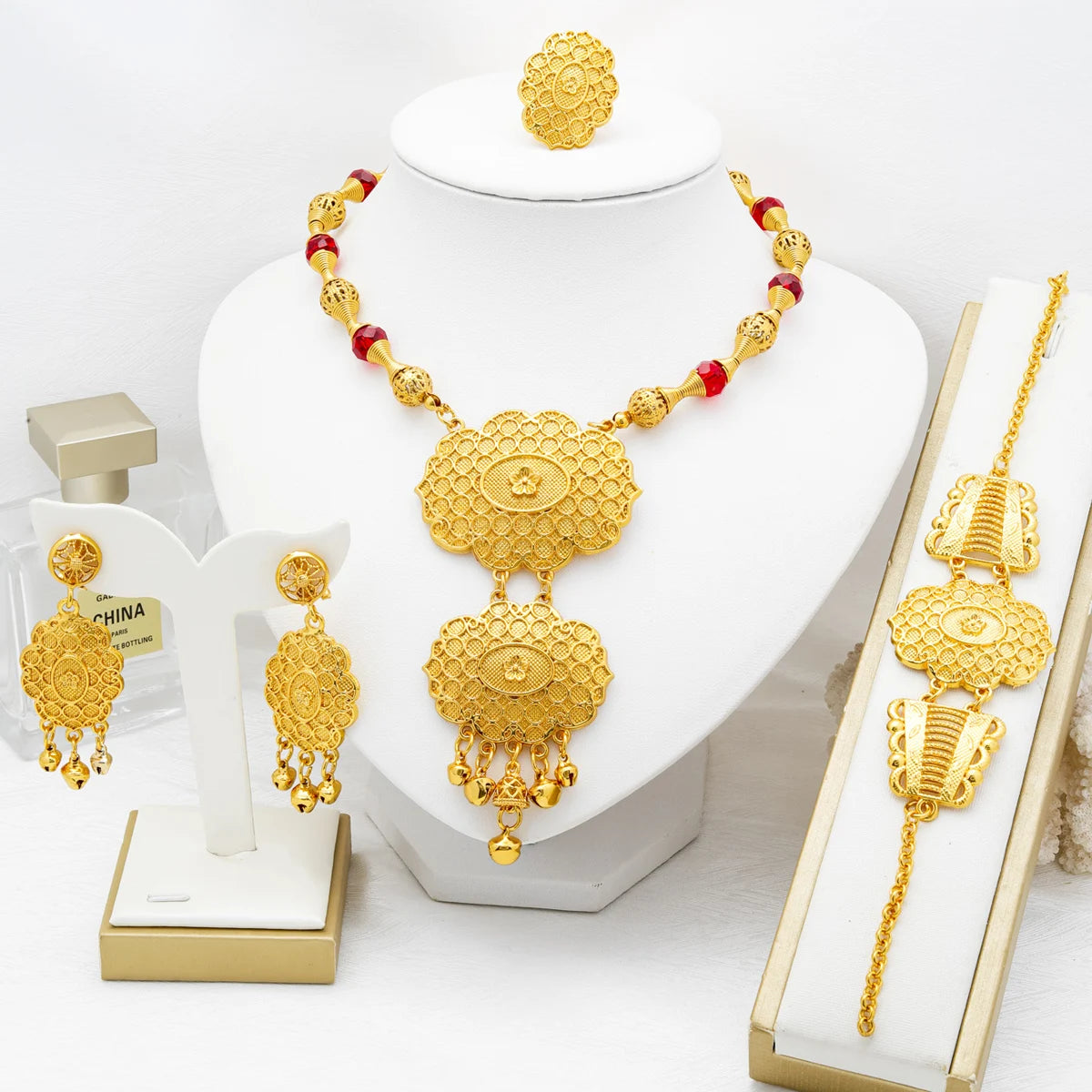 Women’s 18K Gold Flower Jewelry Set