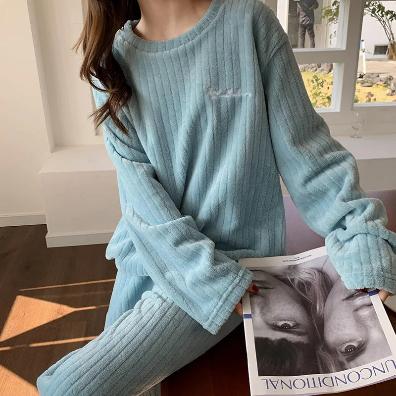 Women's Fleece Pajama Set