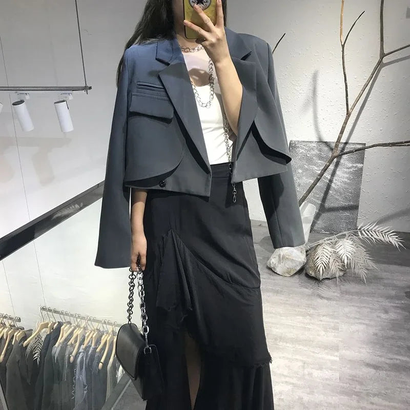 Cropique™ – Youthful Crop Blazer (Korean Style, Short Cut, Bold Look)