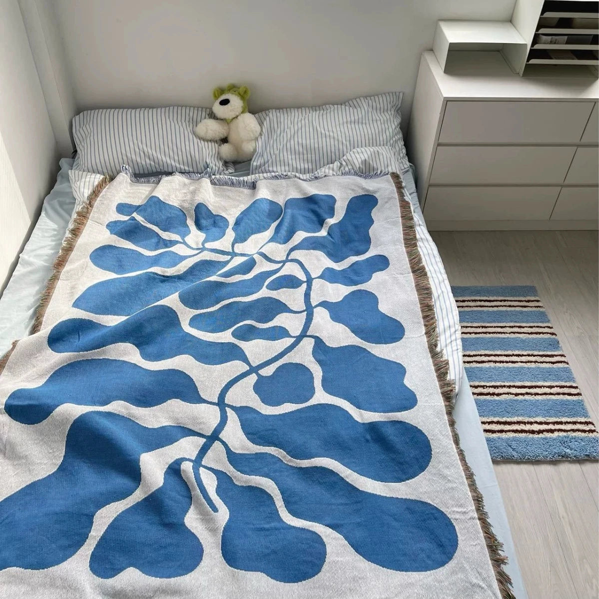 England Blue Sofa Blanket