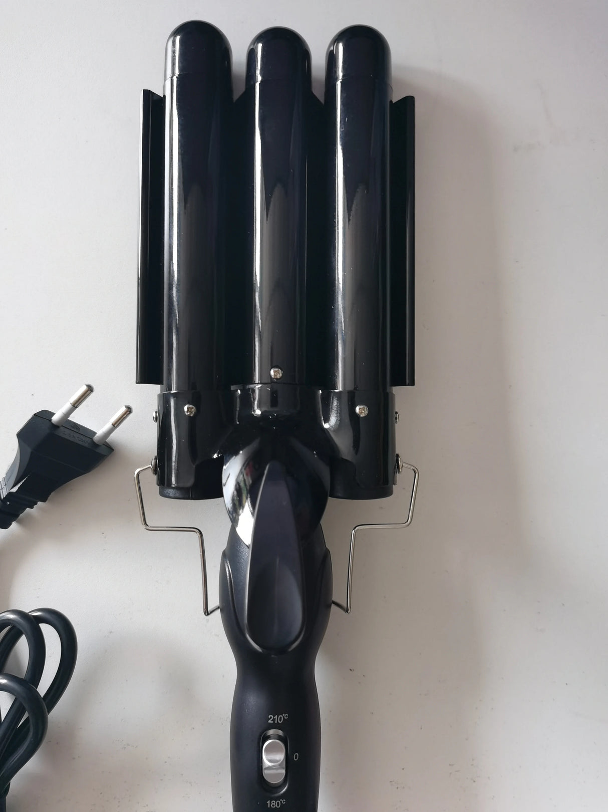 Triple Barrel Hair Curling Iron