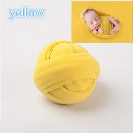 Yellow polyester blanket backdrop for baby photography, ideal for 0-1 year old, soft and unisex, solid color.