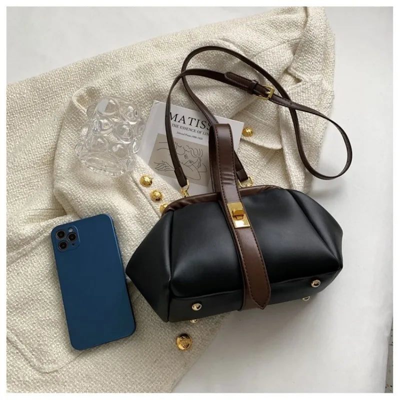 Elegant Leather Crossbody Handbag