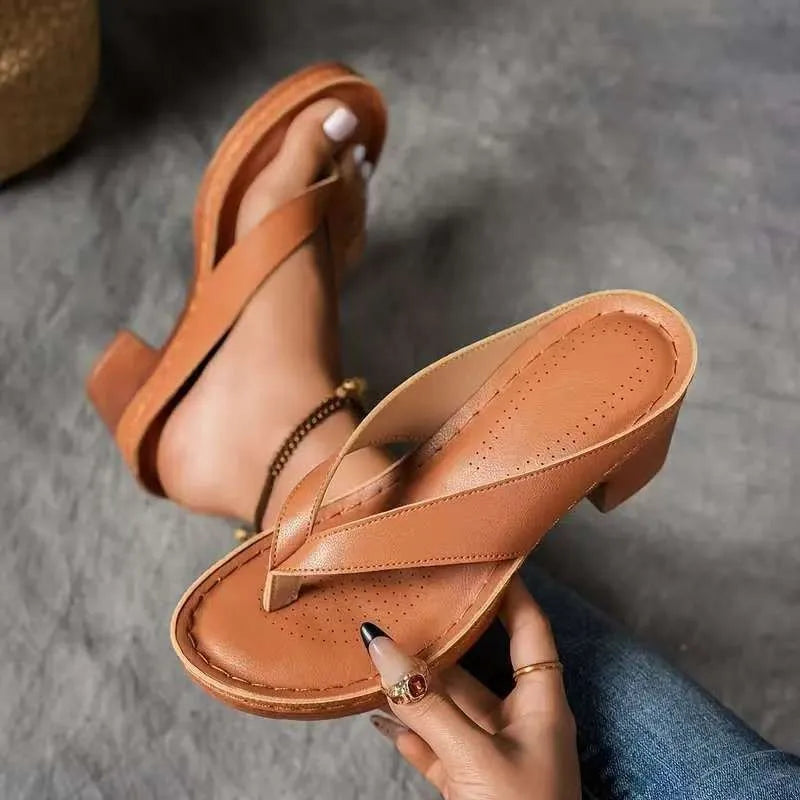 Women Wide Toe Flip Flops