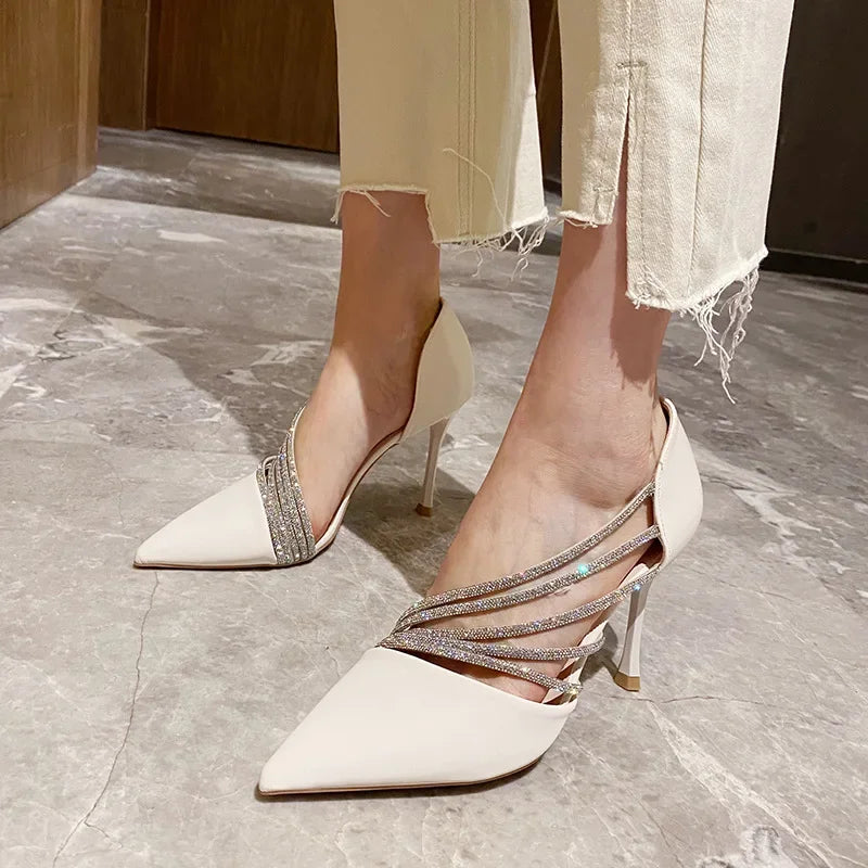 Autumn Evening Party Pumps – Nude, Black & Gold 2025