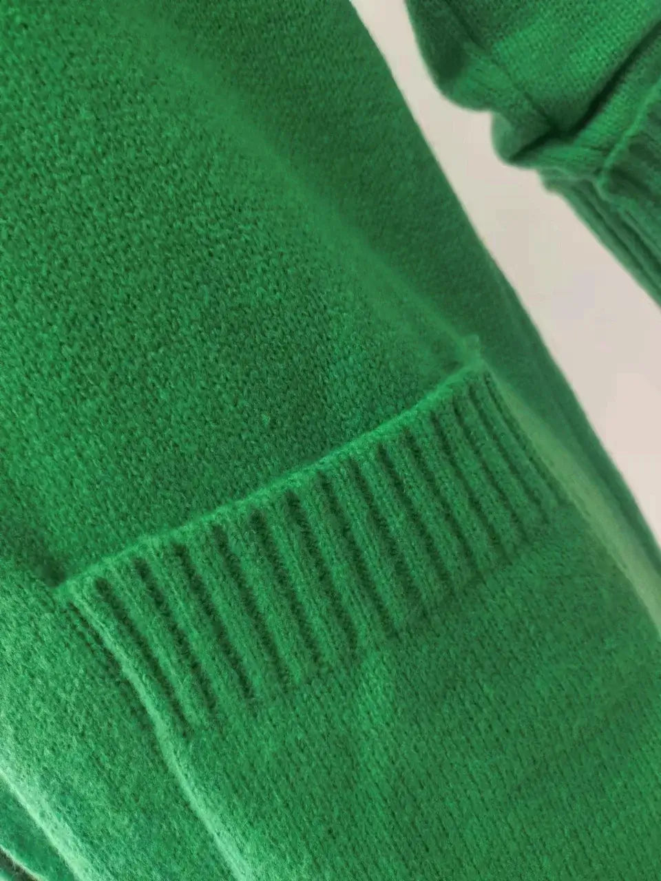 Women Long Pocket Knit Cardigan