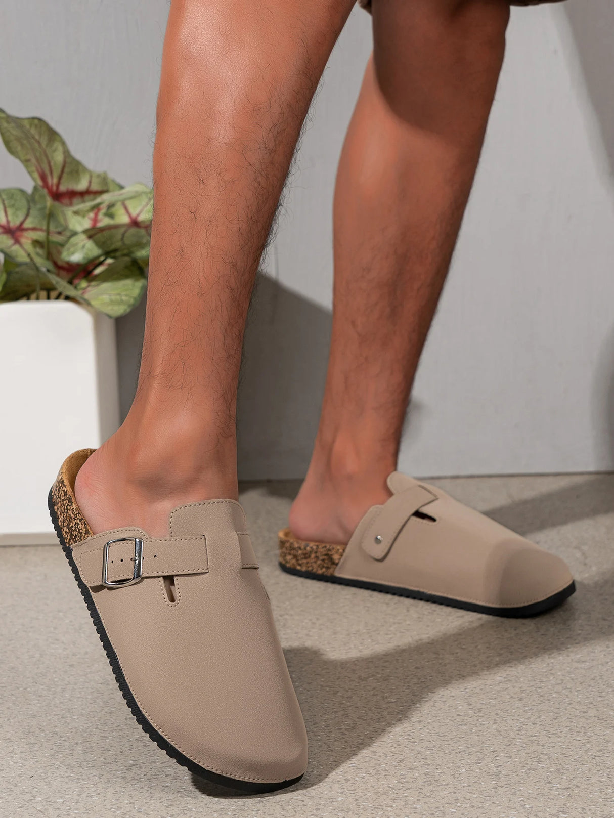 Men’s Solid Color Mules